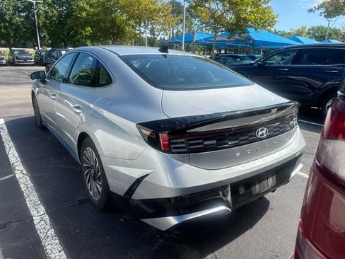 Used 2025 Hyundai Sonata SEL FWD image 8