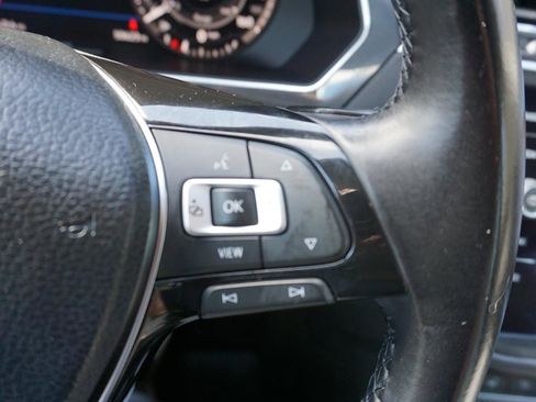 Used 2019 Volkswagen Tiguan SEL image 30