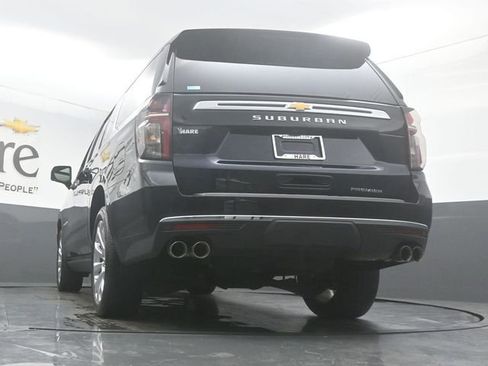 Used 2024 Chevrolet Suburban Premier w/ Premium Package 2 AWD/4WD image 59
