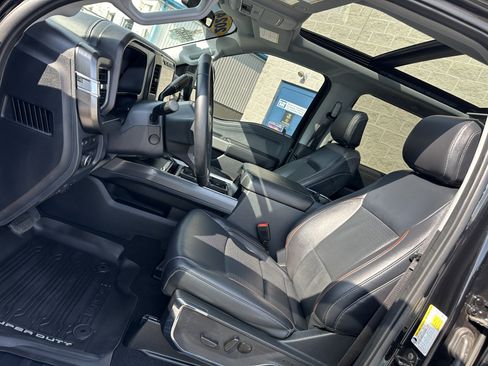 Used 2024 Ford F250 Lariat w/ Sport Appearance Package AWD/4WD image 10