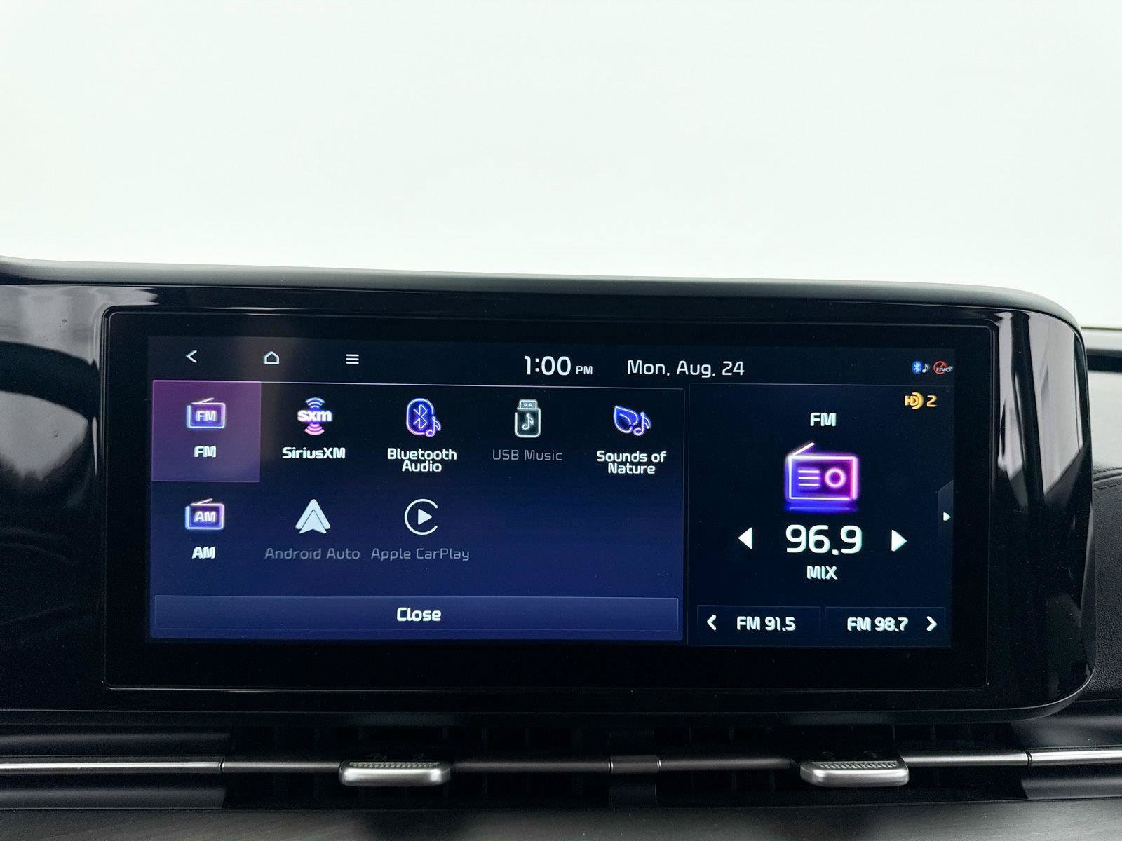 Used 2022 Kia Carnival SX FWD image 23