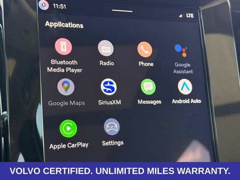 Certified 2026 Volvo XC40 B5 Plus AWD/4WD image 25