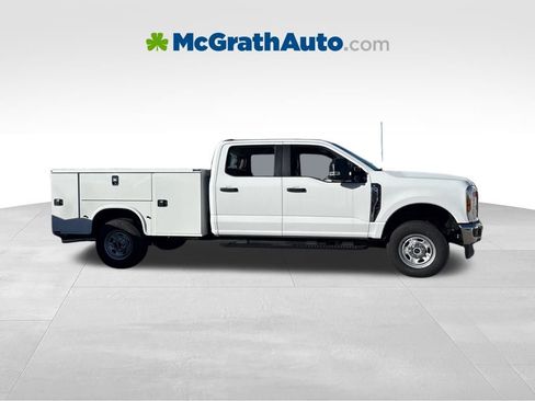 New 2026 Ford F250 XL w/ XL Chrome Package image 2