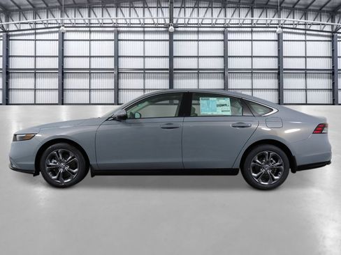 New 2026 Honda Accord EX-L image 2