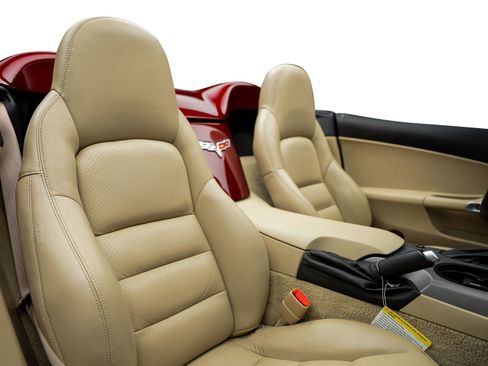 Used 2007 Chevrolet Corvette Convertible w/ Preferred Equipment Group RWD image 35