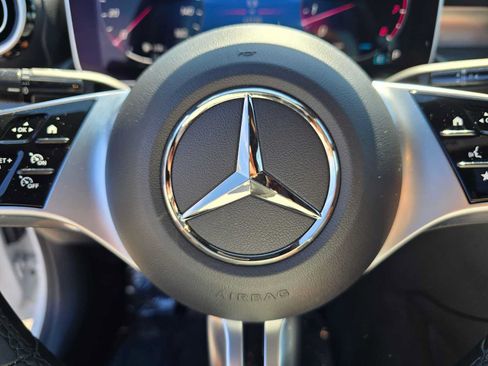 Used 2023 Mercedes-Benz C 300 Sedan image 24