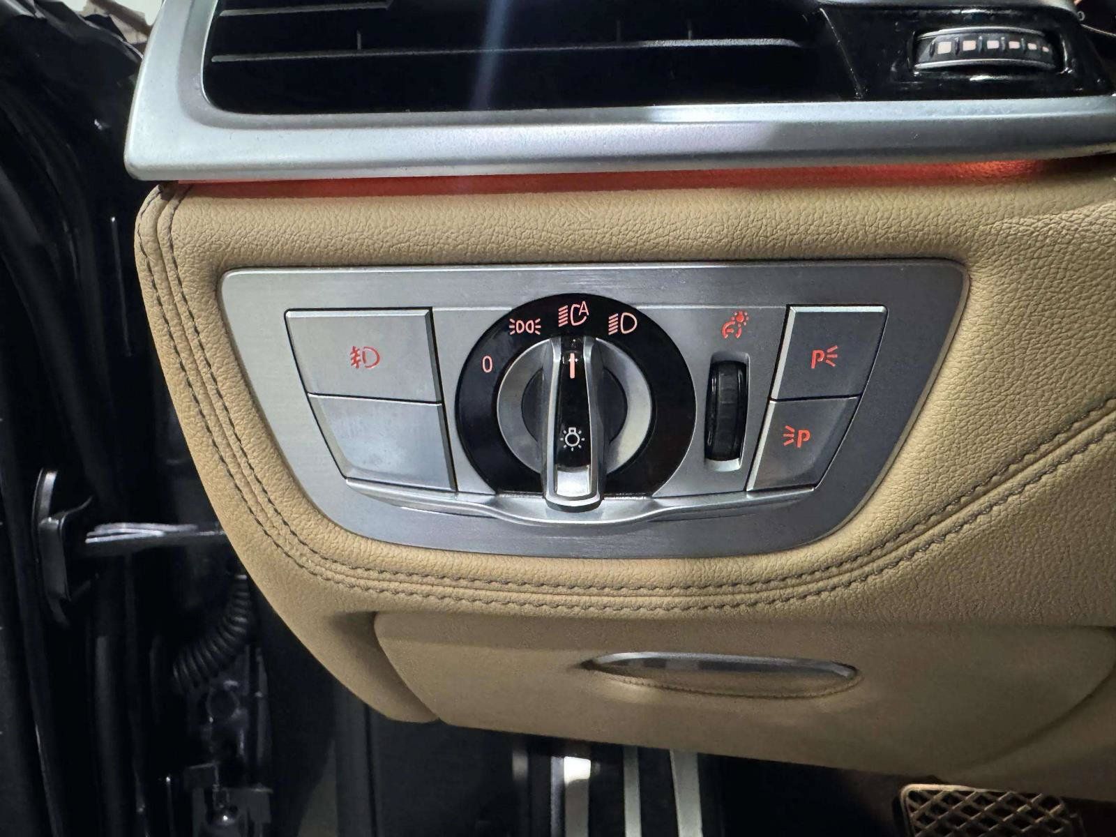 Used 2016 BMW 750i RWD image 39