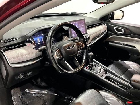 Used 2022 Jeep Compass Latitude image 17