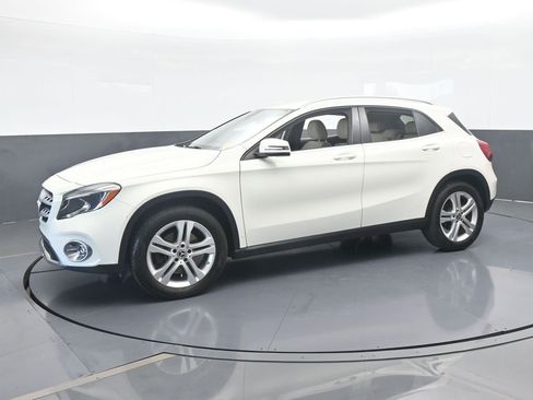 Used 2018 Mercedes-Benz GLA 250 image 2
