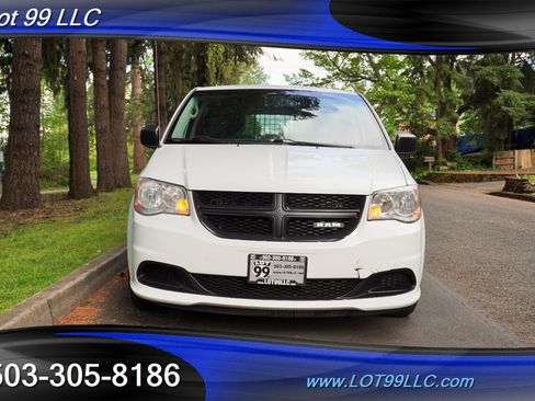 Used 2014 RAM C/V Tradesman w/ UConnect Hands-Free Group FWD image 6