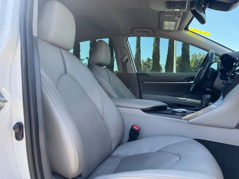 Used 2021 Toyota Camry XSE FWD image 19