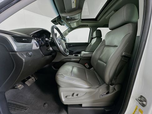 Used 2019 Chevrolet Tahoe LT RWD image 13
