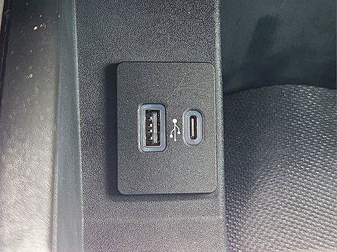 Used 2020 Ford F250 Lariat w/ Chrome Package image 19