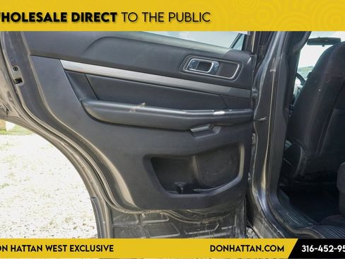 Used 2019 Ford Explorer XLT image 20