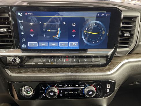 Used 2022 Chevrolet Silverado 1500 RST image 24