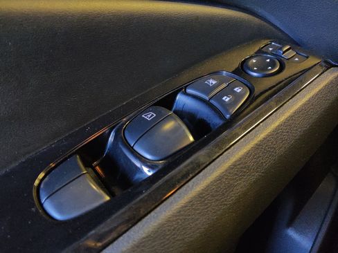 Used 2024 Nissan Altima 2.5 SR FWD image 27