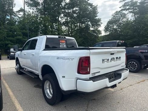 Used 2026 RAM 3500 Laramie w/ Sport Appearance Package AWD/4WD image 6