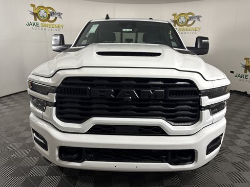 New 2026 RAM 2500 Tradesman AWD/4WD image 3