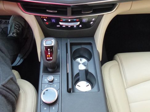 Used 2020 Cadillac CT6 Luxury image 35