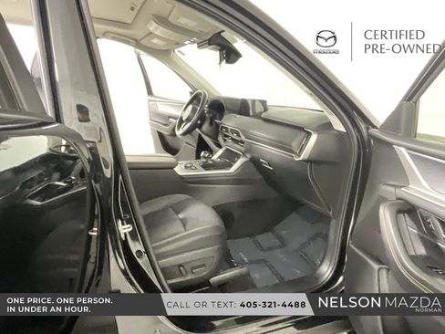 Used 2025 MAZDA CX-70 3.3 Turbo w/ Preferred Package image 14