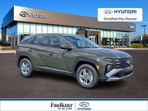 Used 2025 Hyundai Tucson SE AWD/4WD image 1