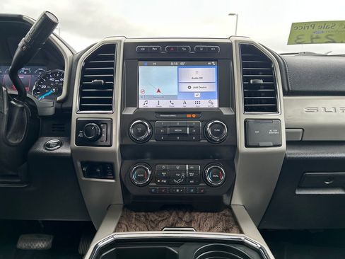 Certified 2019 Ford F250 Lariat w/ Lariat Ultimate Package image 28