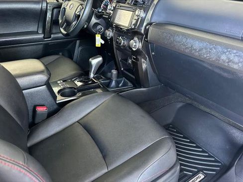 Certified 2018 Toyota 4Runner TRD Off-Road Premium AWD/4WD image 15