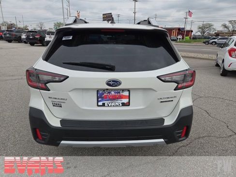 Used 2022 Subaru Outback Touring AWD/4WD image 29