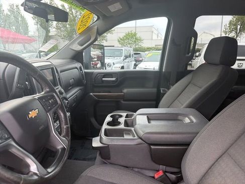 Used 2022 Chevrolet Silverado 2500 LT w/ Convenience Package AWD/4WD image 11