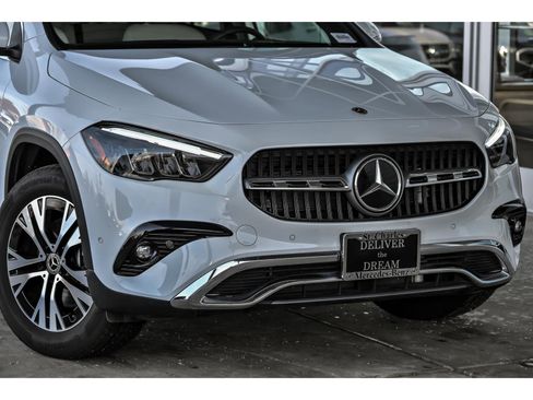 Certified 2026 Mercedes-Benz GLA 250 4MATIC image 2