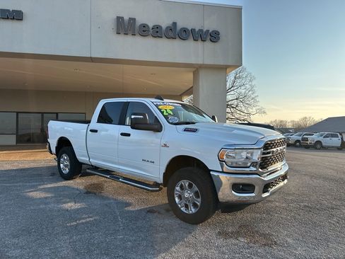 Used 2024 RAM 2500 Big Horn AWD/4WD image 1