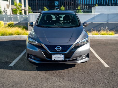 Used 2022 Nissan Leaf SV FWD image 6