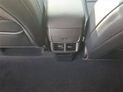 New 2026 Chevrolet Equinox LT w/ Convenience Package II image 16