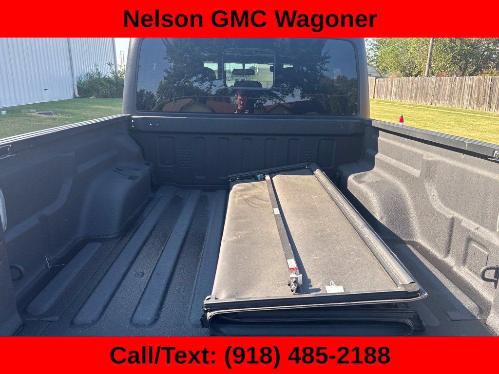 Used 2023 Jeep Gladiator Sport AWD/4WD image 7