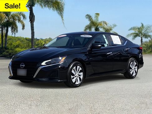 Certified 2025 Nissan Altima 2.5 S image 1