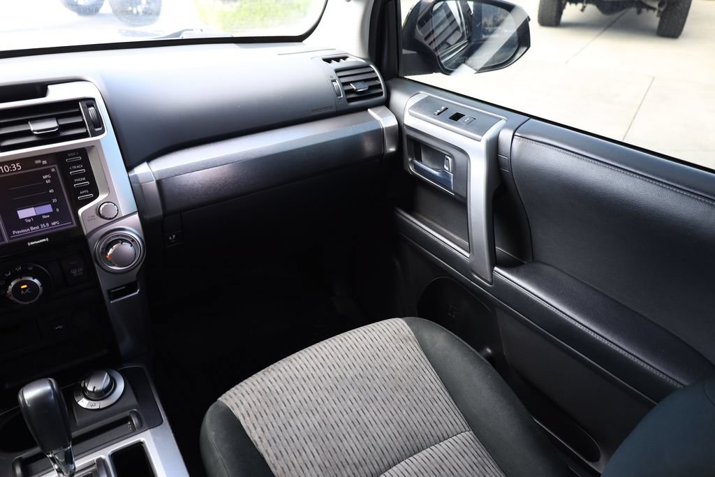 Used 2021 Toyota 4Runner SR5 AWD/4WD image 20