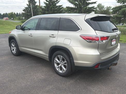 Used 2015 Toyota Highlander XLE AWD/4WD image 5
