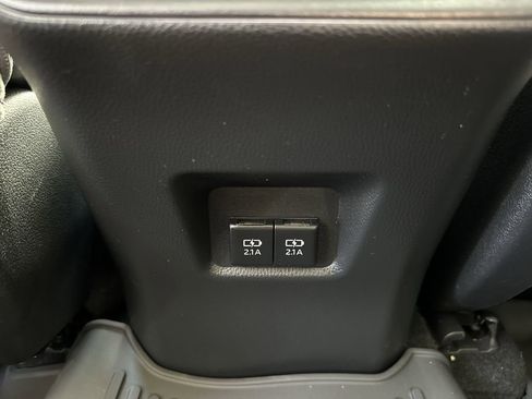Certified 2020 Toyota RAV4 XLE Premium AWD/4WD image 21