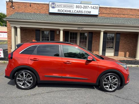 Used 2020 Kia Niro image 3