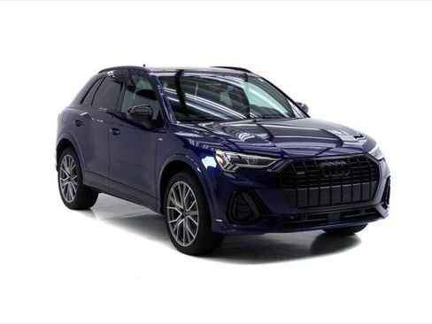 Certified 2025 Audi Q3 2.0T Premium Plus w/ Premium Plus Package AWD/4WD image 2