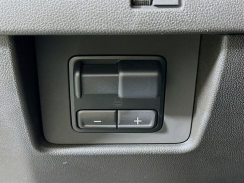 Used 2023 GMC Canyon Elevation w/ Convenience Package image 16