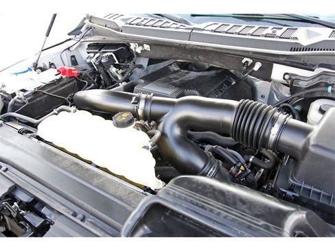 Used 2020 Ford F150 Platinum w/ Equipment Group 701A Luxury image 27