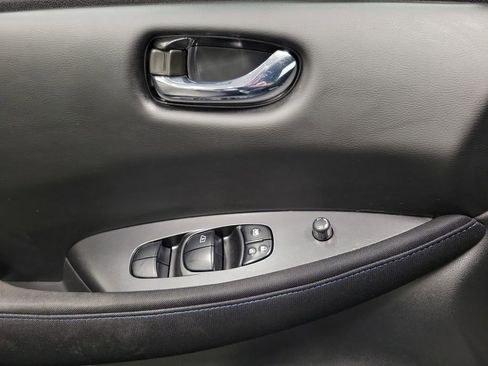 Used 2022 Nissan Leaf S image 20