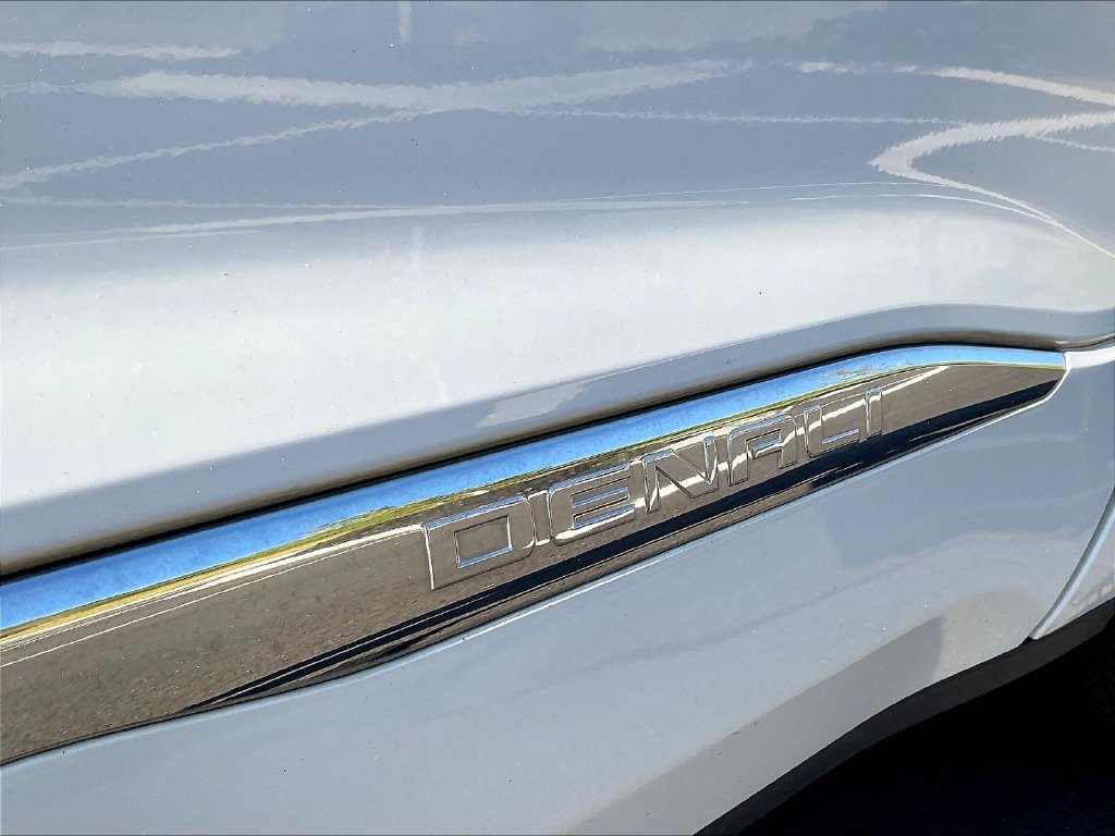 Used 2019 GMC Acadia Denali FWD image 26