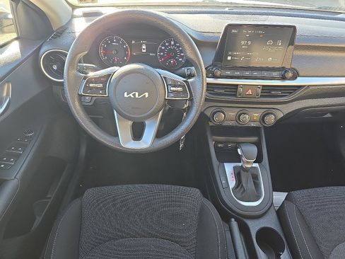 Certified 2023 Kia Forte LXS w/ LXS Technology Package image 12