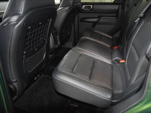 Used 2025 Ford Bronco Badlands AWD/4WD image 42
