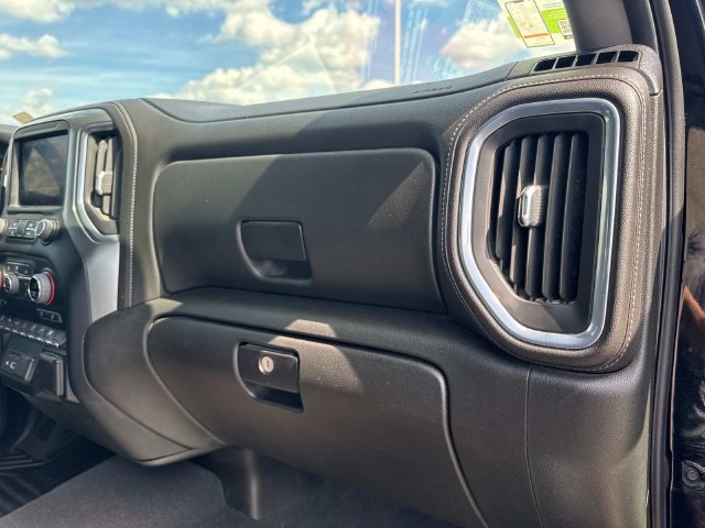 Used 2022 Chevrolet Silverado 2500 LT w/ Convenience Package AWD/4WD image 16