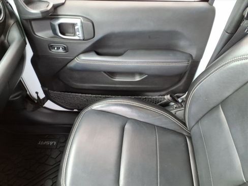 Used 2022 Jeep Wrangler Unlimited Sahara w/ Safety Group image 33