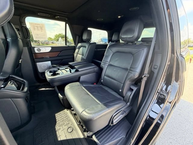 Used 2022 Lincoln Navigator Reserve AWD/4WD image 23