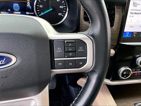 Used 2022 Ford Expedition Limited AWD/4WD image 11